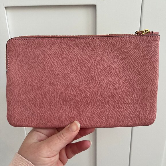 Coach Large Corner Zip Wristlet with Mountain Postcard - Picture 2 of 2